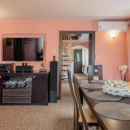 아파트 3 Bedroom Awesome In 노베 바르프노
