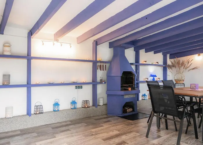 Awesome In نوفي فاربنو